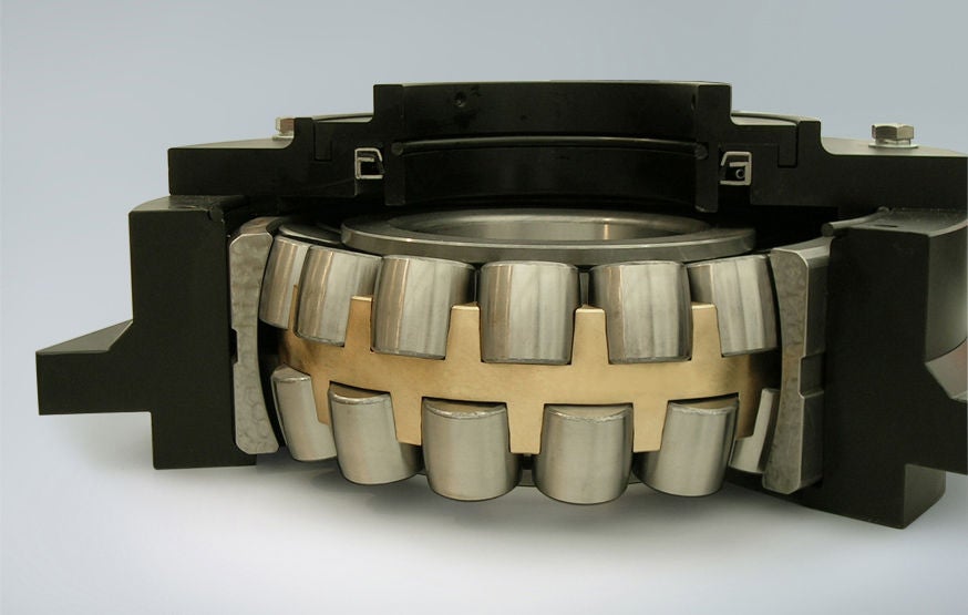 Spherical Roller Bearing, Integrated Assembly, Cut, Front Spherical Roller Bearing