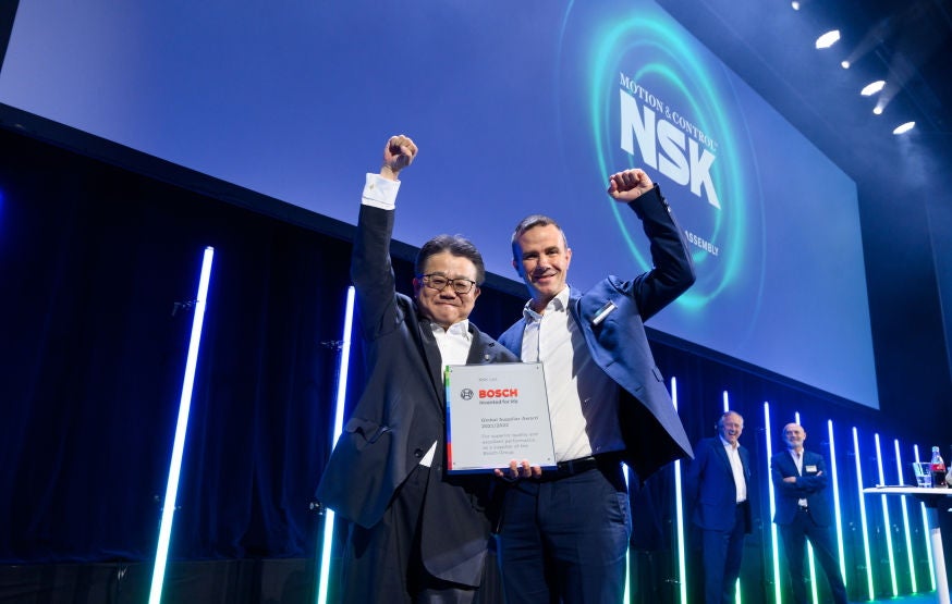 NSK celebrates its achievement in the Raw Materials and Components category at the Bosch Global Supplier Awards 2023. Photo: Bosch, NSK celebrates its achievement in the Raw Materials and Componen NSK en los premios Bosch Global Supplier Awards 2023